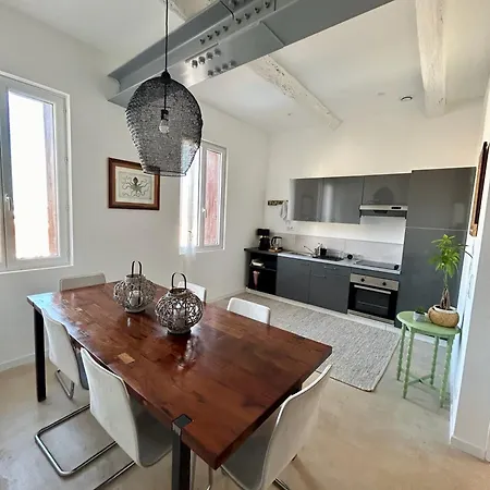 Chic, Charmant Et Lumineux ~ Design 2 Avec Balcon Sète