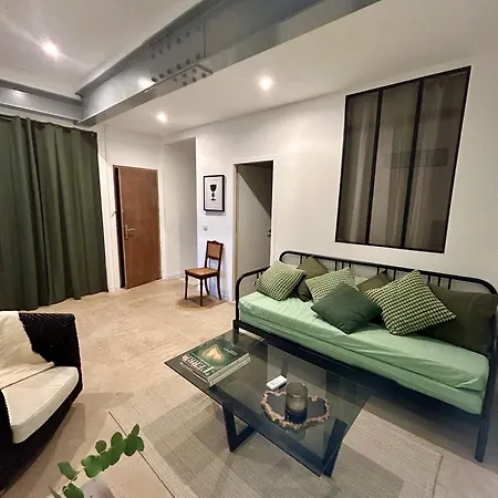 Apartment Chic, Charmant Et Lumineux ~ Design 2 Avec Balcon Sete